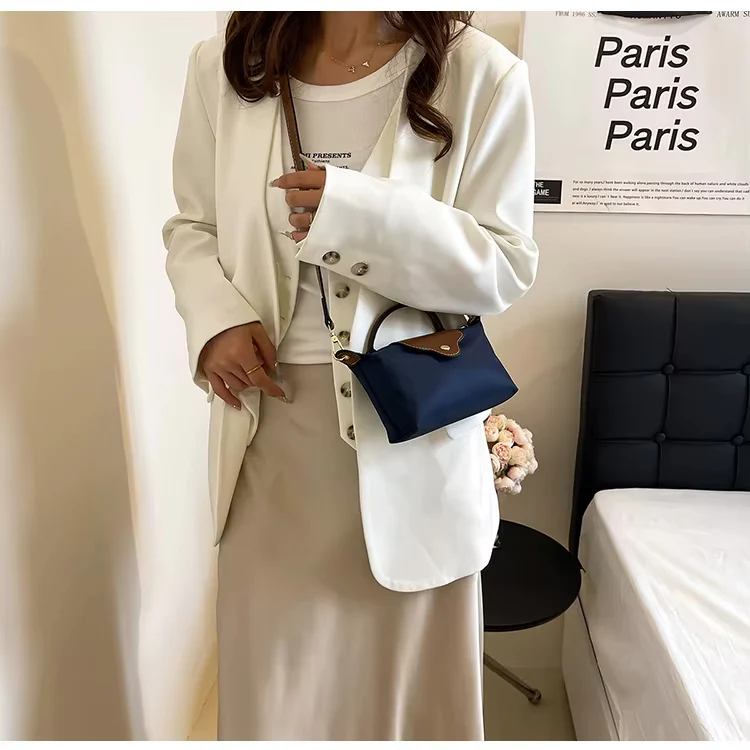 Camille Mini Sac Femme – Sac Bandoulière Compact avec Fermoir Doré & Détails Élégants - Image 12