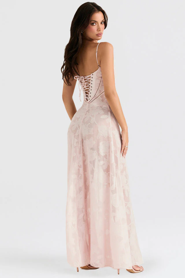 Kira Robe Longue Femme – Élégante Robe Noire en Dentelle avec Détails Floraux & Coupe Slim Flatteuse - Image 2