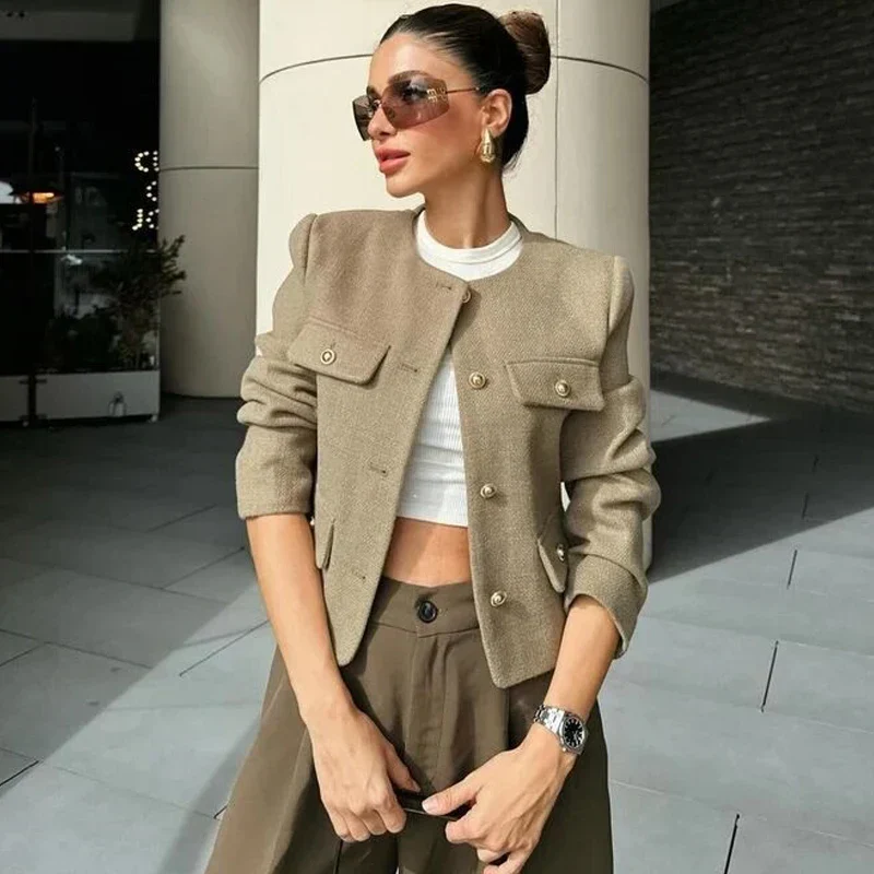 Sara Veste de Luxe Femme – Veste Cintrée avec Boutons Dorés et Silhouette Élégante - Image 7